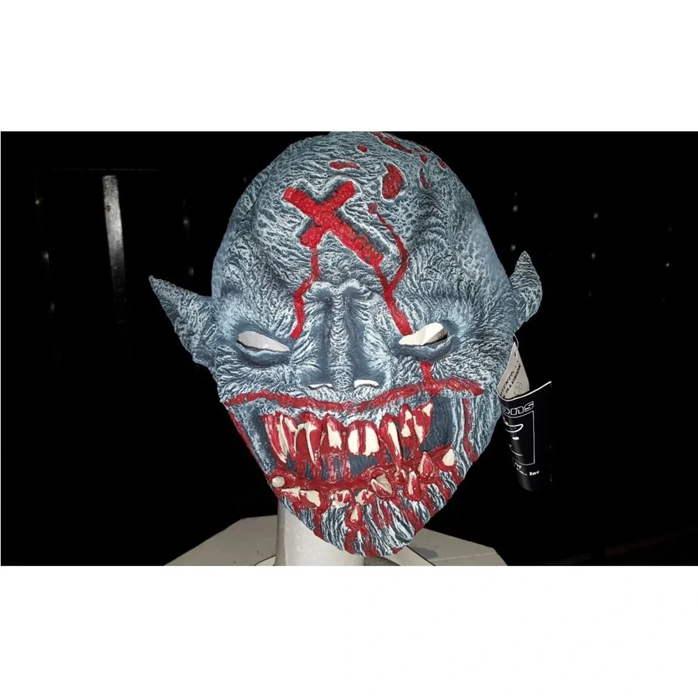 NW VINTAGE 2001 VAMPIE DEMON MASK Latex Prop by MASK Illusions Rubies #66032